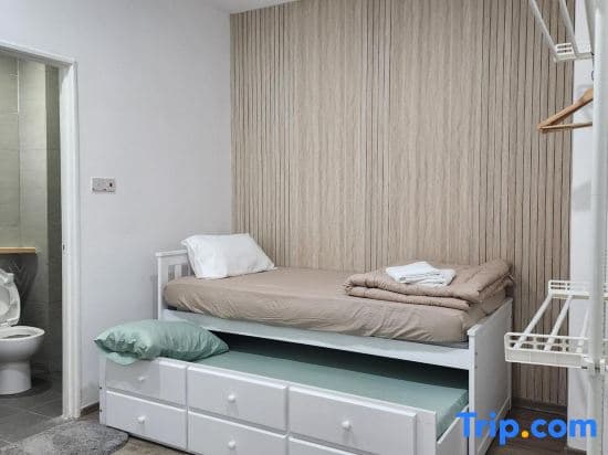 Luxe Loft 3BR Emporium 9pax - photo 1