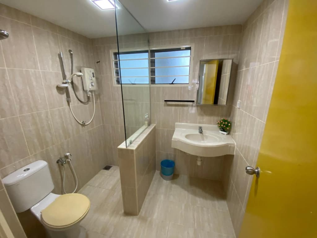 Entire Residential Home•Jia Residences Bkt Serdang沙登温暖的家 - photo 3