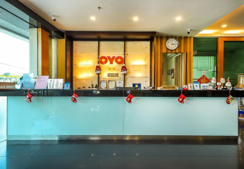 OYO 371 Grand Eastern Hotel - photo 14