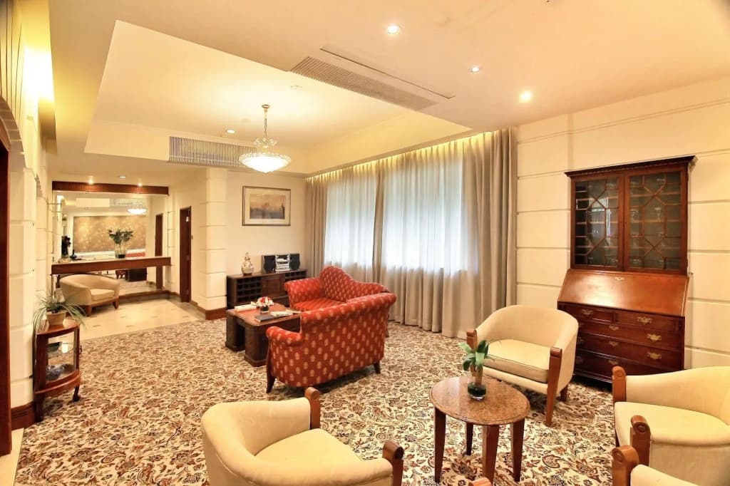 The Jesselton Hotel - photo 2