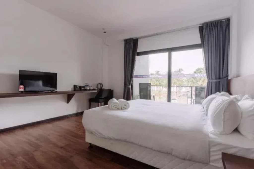 Roxy Sematan Villa & Townhouse - photo 2