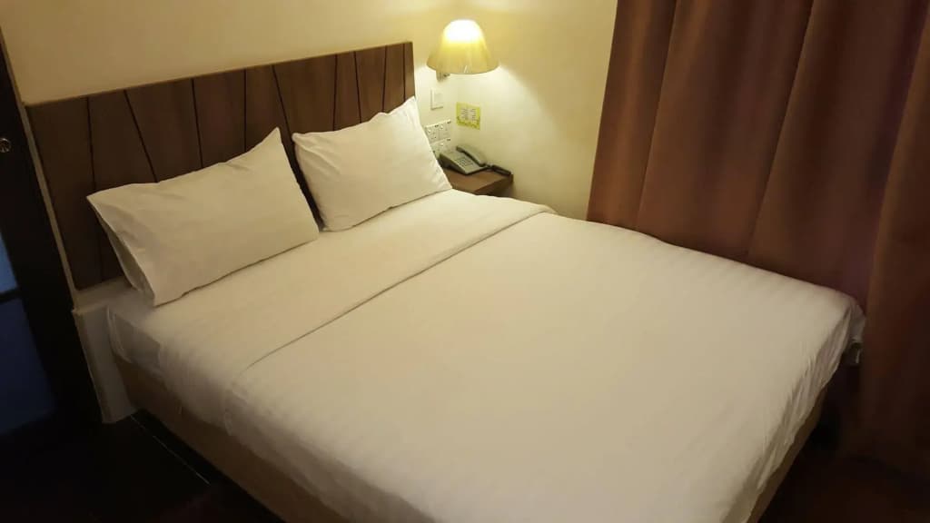 9 Square Hotel - Kota Damansara - photo 3