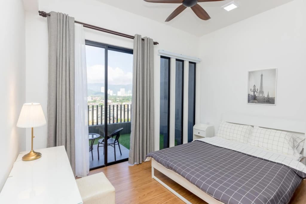 Beacon Executive Suites - By IZ - photo 20