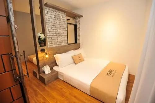 Iconic Suites & Pods Hotel - photo 1