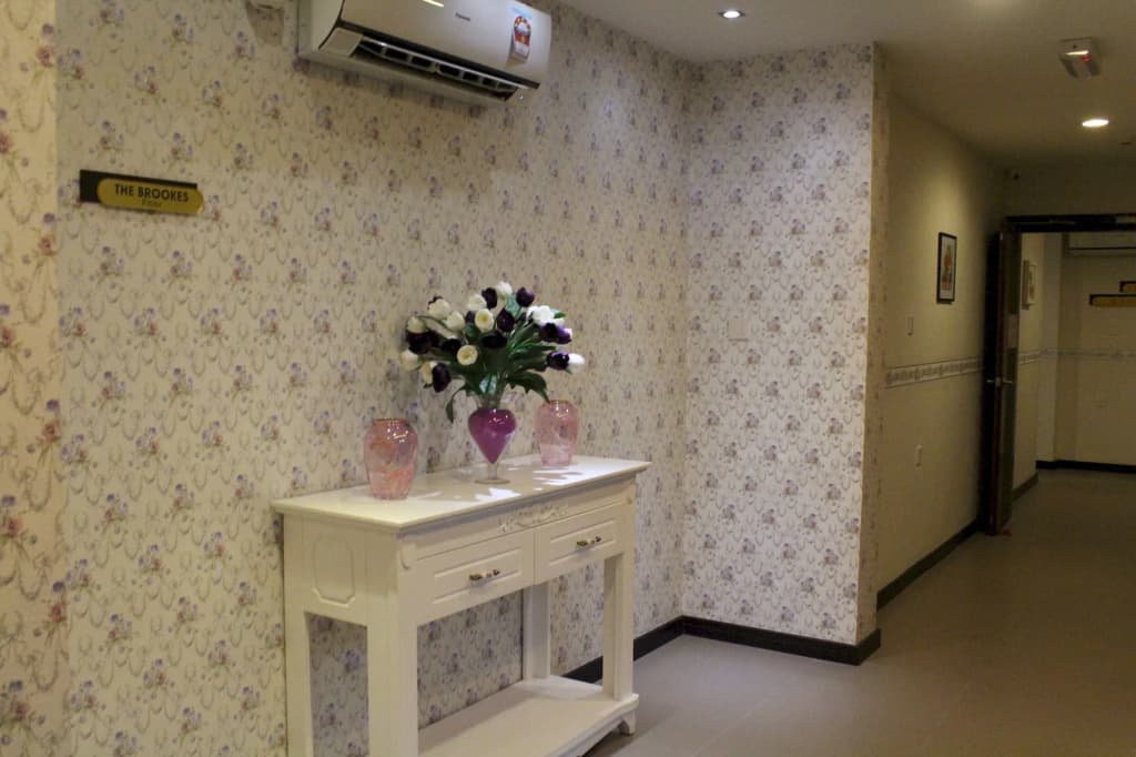 OYO 985 Hotel Nur - photo 20