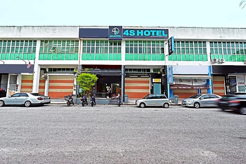 4S Hotel - photo 4