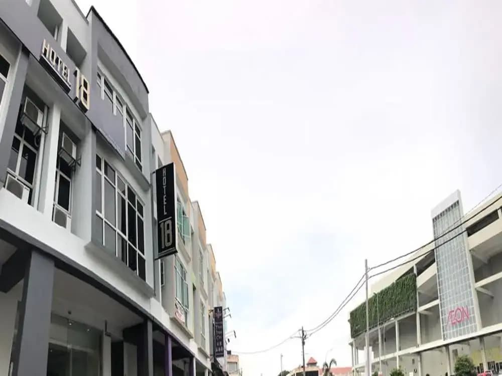 Hotel 18, Ipoh Aeon Mall - photo 1