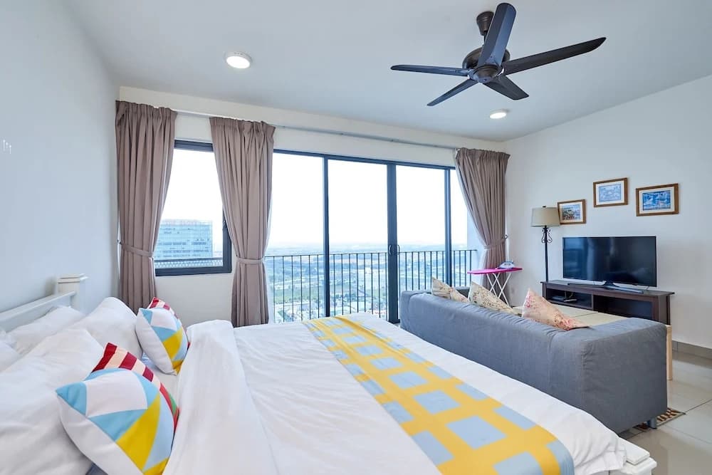 OYO Home 44001 Elegant Studio Setia Alam Trefoil - photo 21