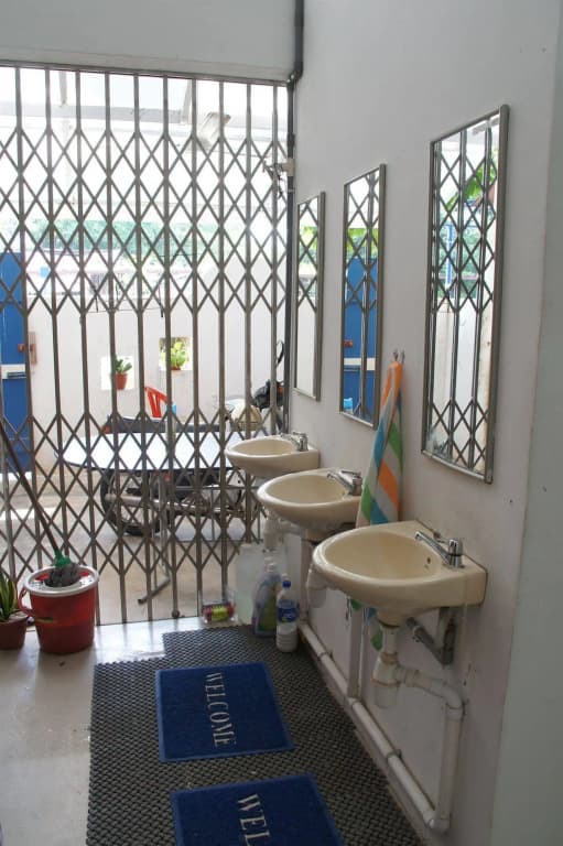 Sayang-Sayang Youth Hostel - photo 9