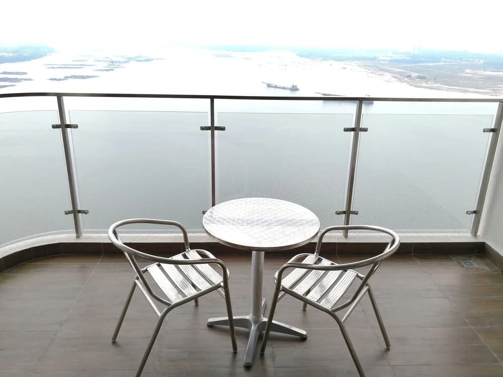Sea View Homestay @ Country Garden Danga Bay - photo 13
