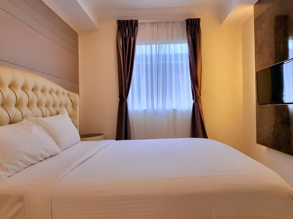Ritzton Hotel - photo 4