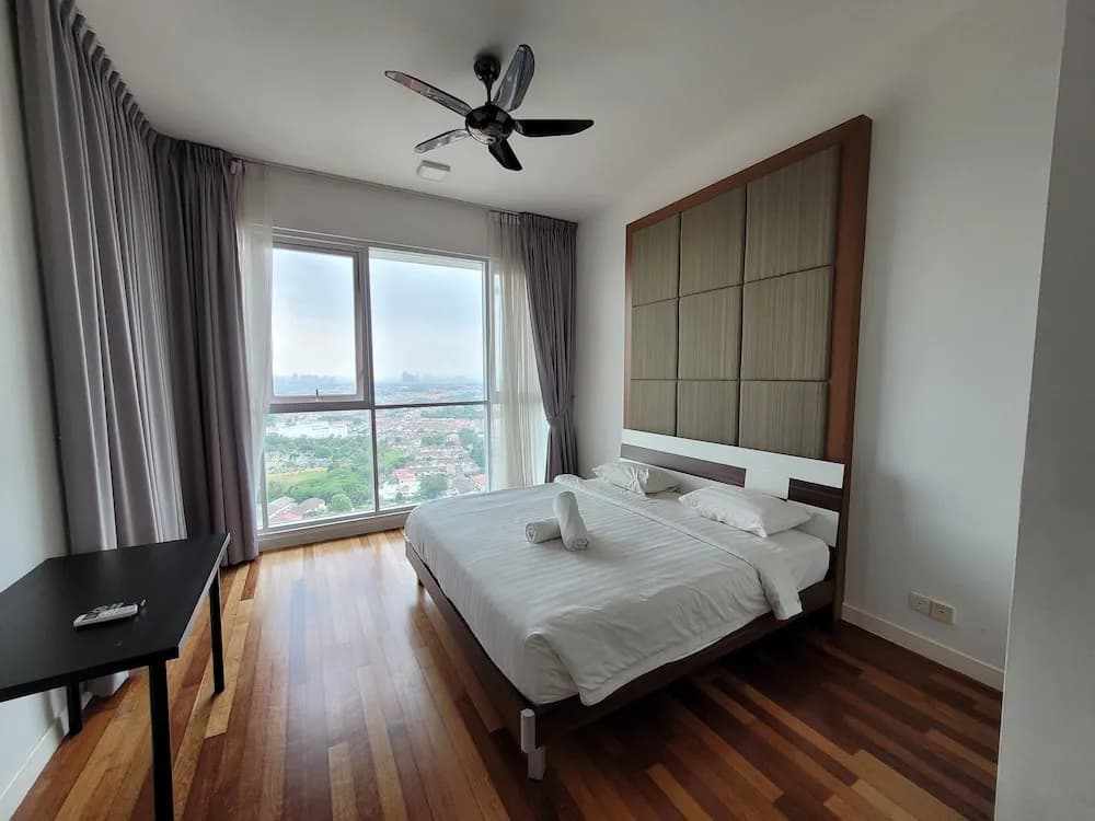 Uptown Residences by Sleepy Bear - photo 2