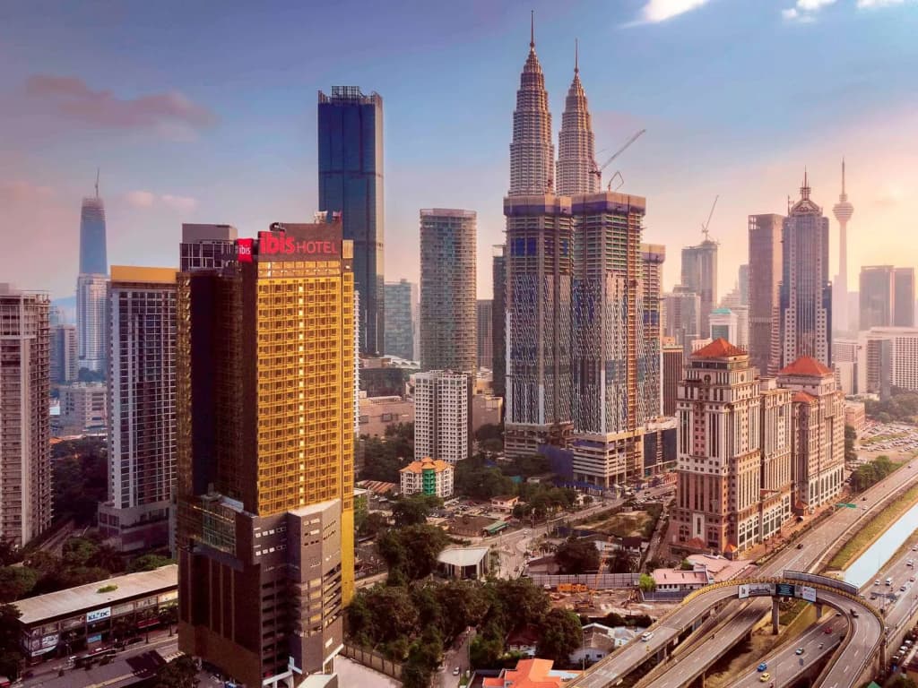 Ibis Kuala Lumpur City Centre Hotel - photo 25