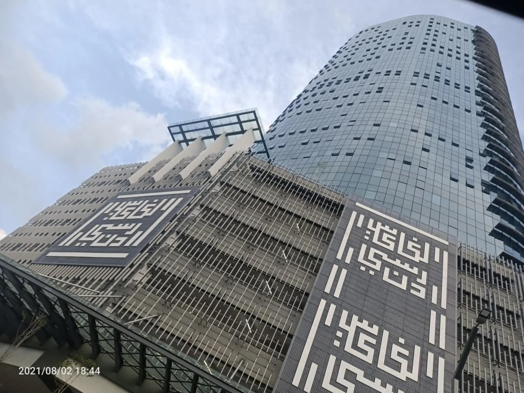 KLCC Legasi Kg Bharu muslim homestay facing unblock view and walking distance to Twin Tower, LRT train next to building - photo 1