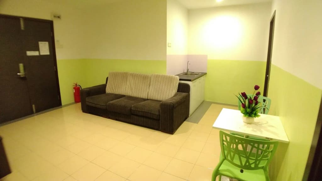 Apple 1 Hotel Queensbay - photo 14