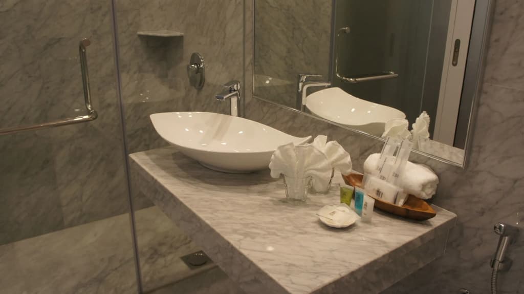 Heeren Straits Hotel - photo 10
