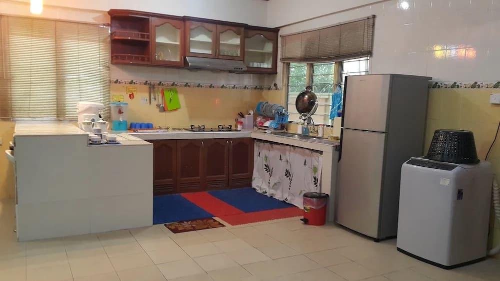 D'hartamas Guesthouse - photo 15