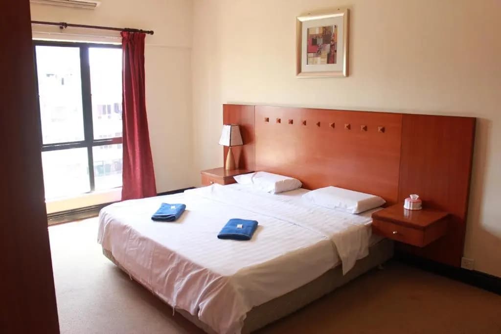 Marina Residence Suites @ Marina Court Resort Condominium - photo 4