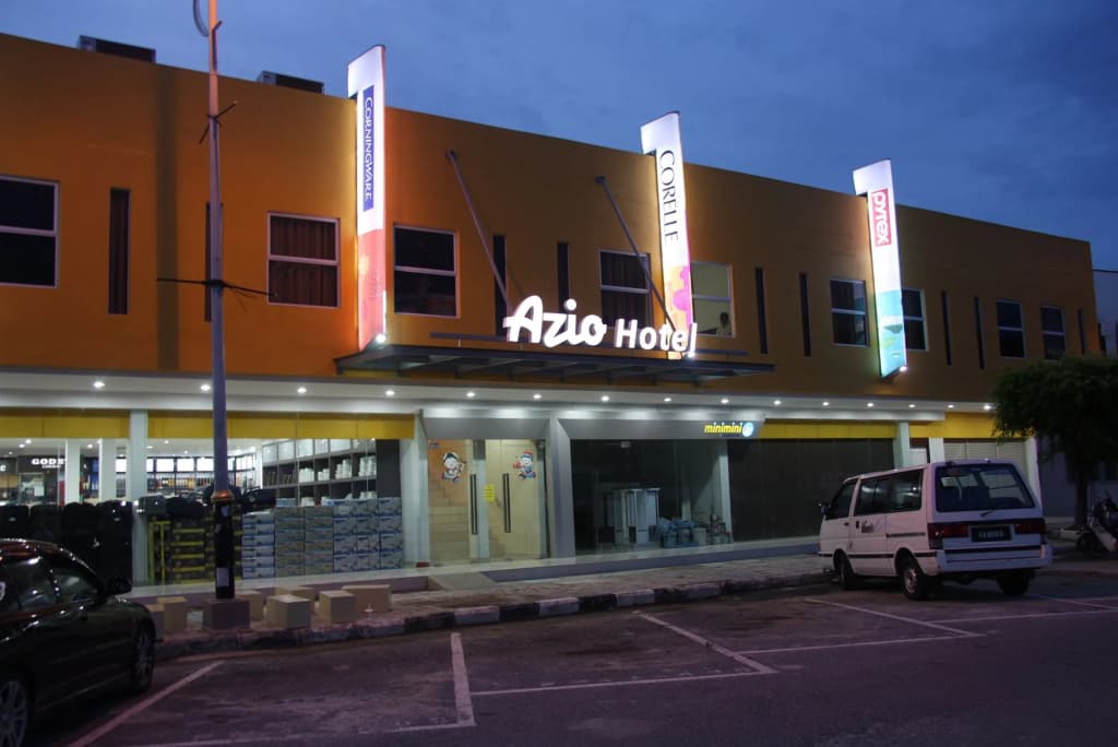 Azio Hotel & Residences - photo 1