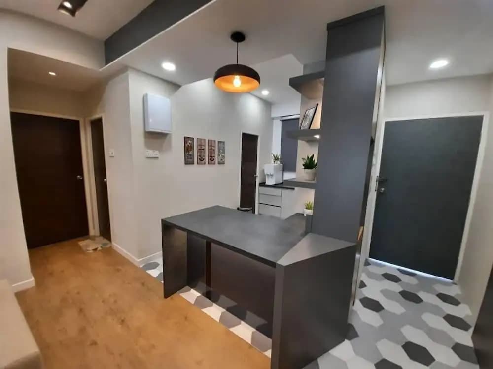 Designer Suite Apartment - photo 19