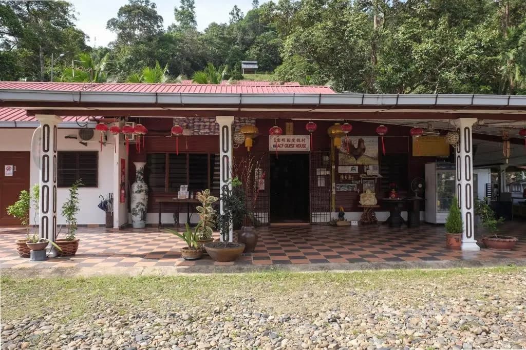 Oyo 89928 Acf Guest House - photo 1