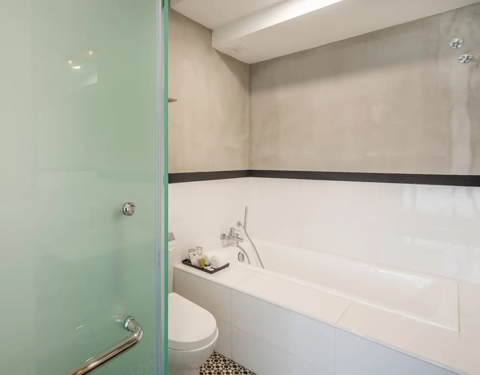 Treasures Hotel and Suites - photo 9