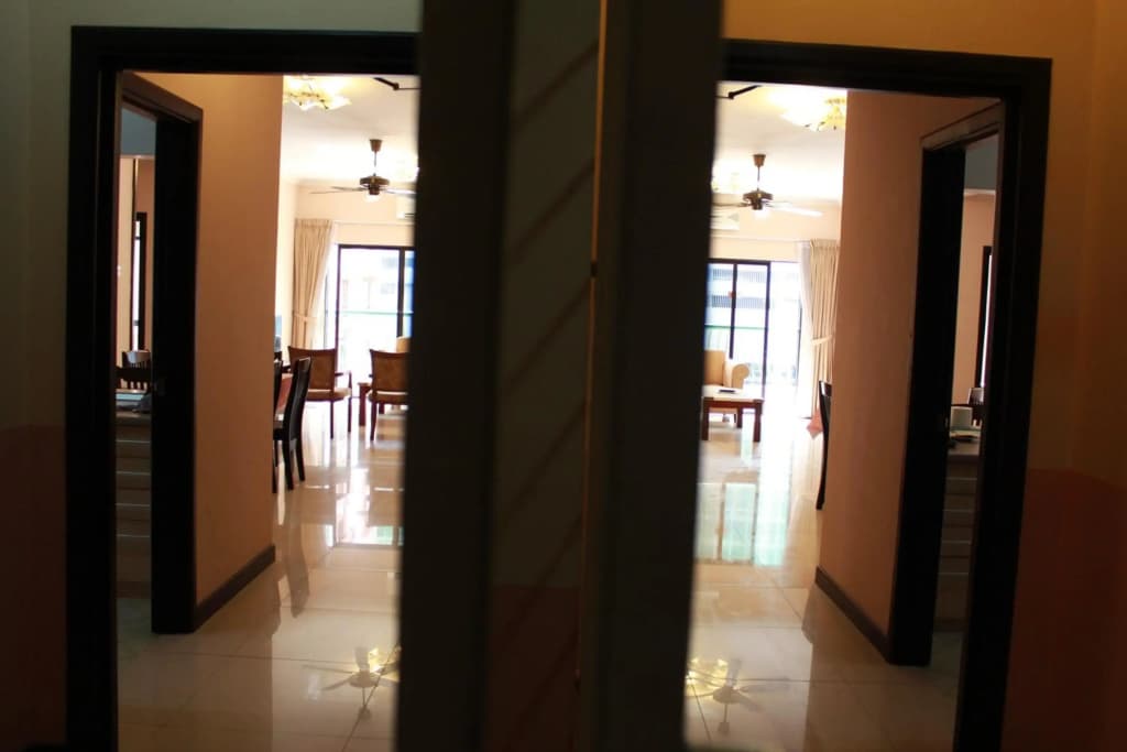 Marina Court-5Bilik 3Tandas 2Tingkat Penthouse 2Parkir Percuma Maksimum 22Org Termsk Kanak2 & Marina Court 6Bilik 4Tandas 2RuangTamu 2Dapur 2 Parkir Percuma Maksimum 14Org Termsk Kanak2 - photo 21
