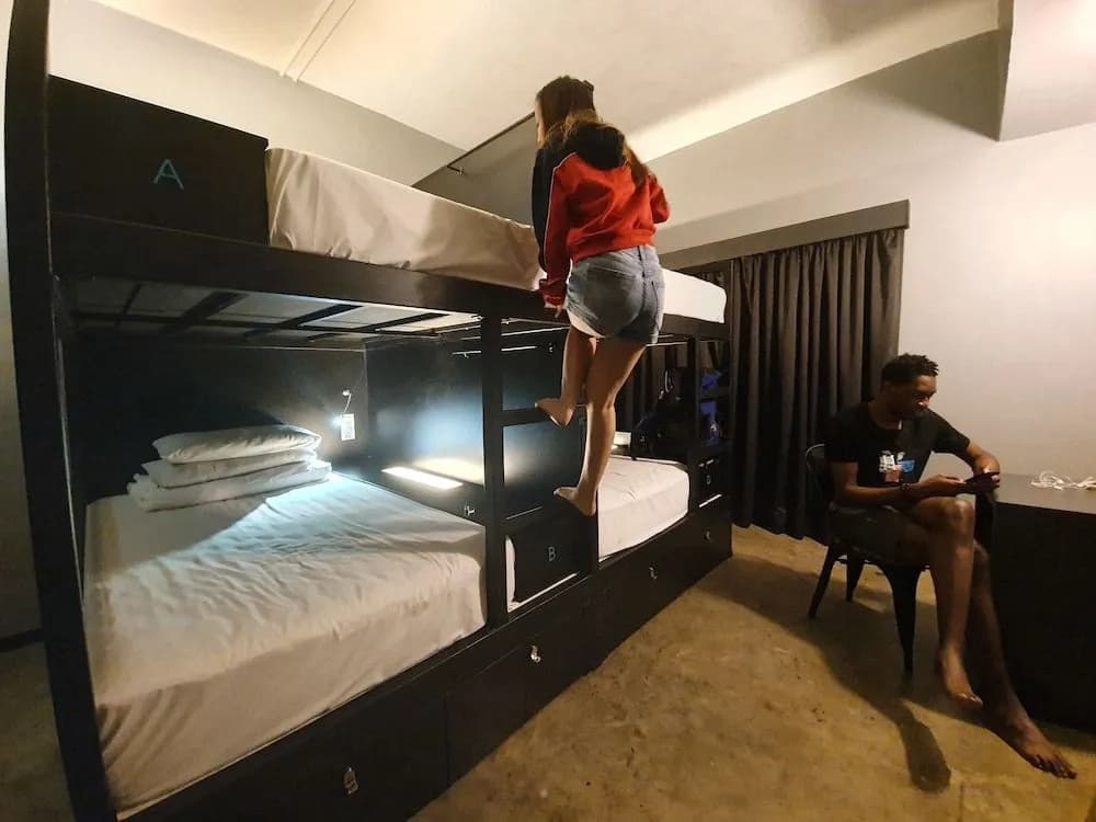Illuminate Boutique Hostel - photo 14
