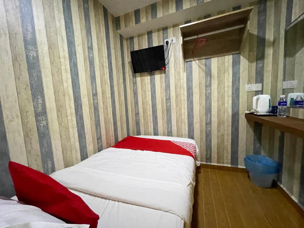 OYO 419 City Boutique Hotel (Sanitized Stay) - photo 6