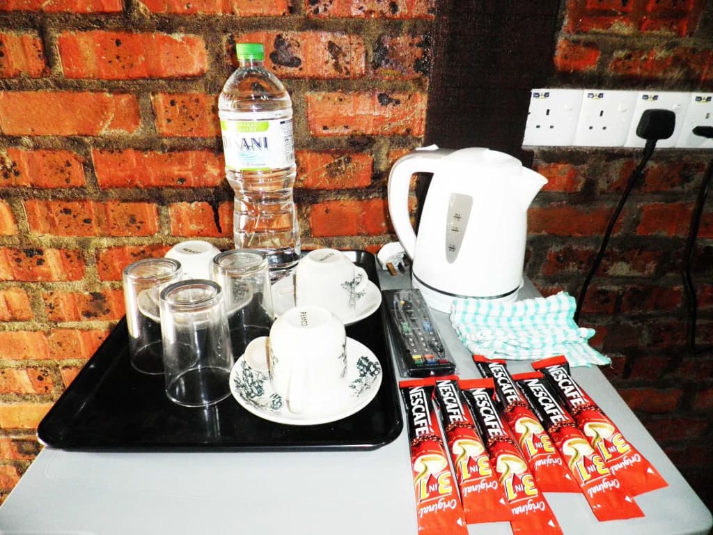 EFM Guest House - photo 9