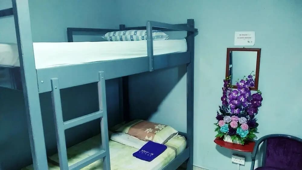 Step In Lodge Hostel - photo 2