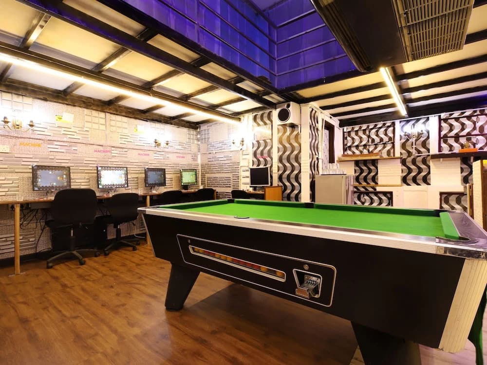OYO 43963 T-Signature Hotel - photo 12