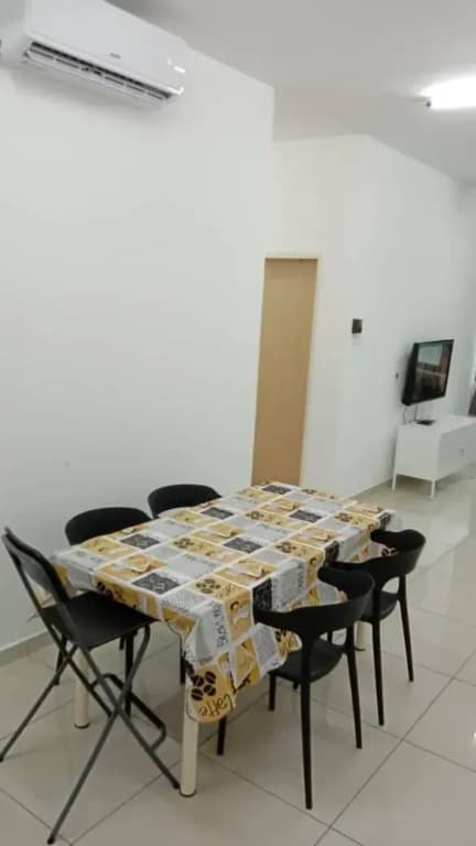 KLCC Legasi Kg Bharu muslim homestay facing unblock view and walking distance to Twin Tower, LRT train next to building - photo 19