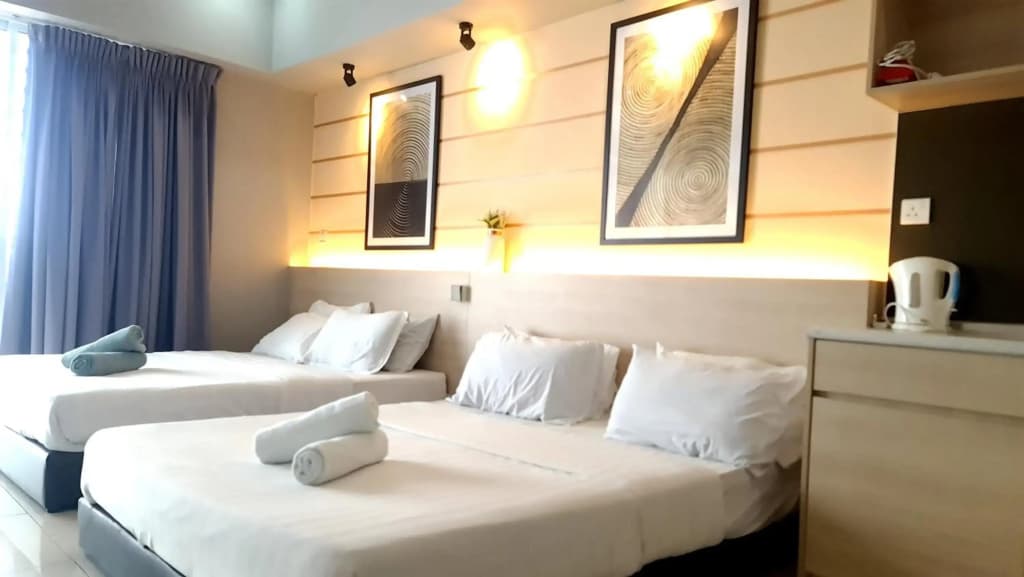 Aeropod 2 Queen Bed Near Airport & KK city Free Parking Netflix - photo 1