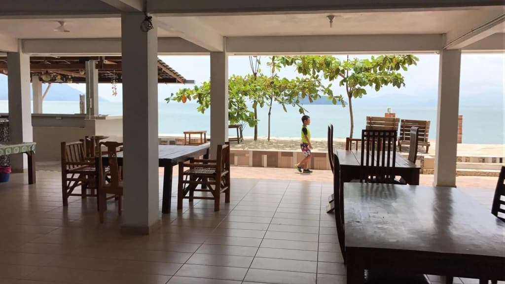 Labu Labi Residence - photo 14