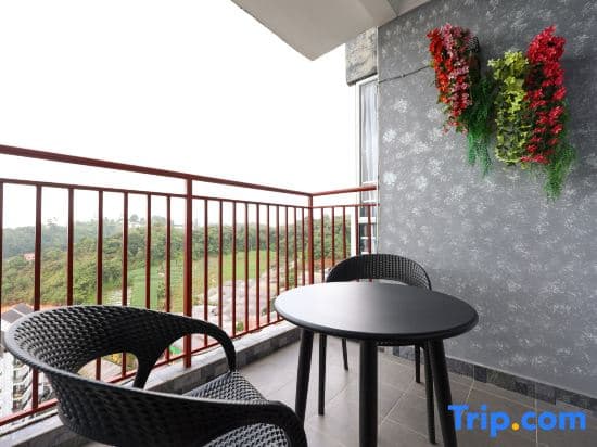 Goodlife Paradise Emerald Avenue Suite - photo 1