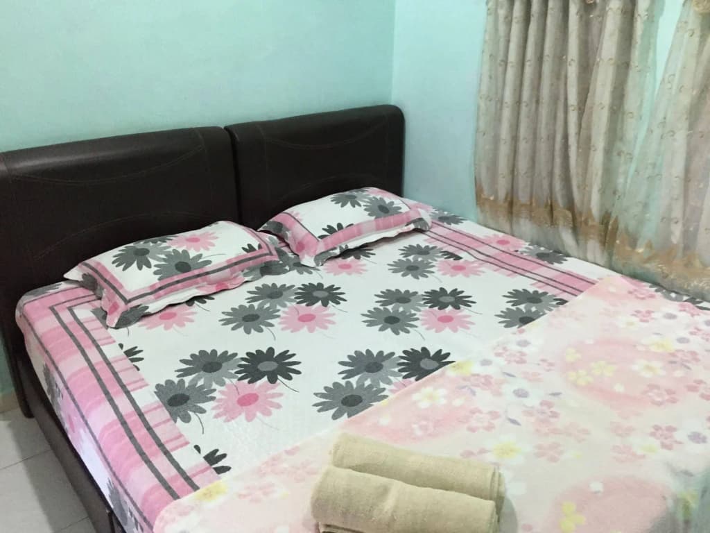 Zulina Homestay - photo 4