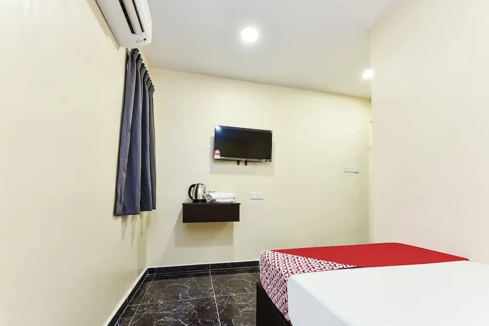 OYO 90445 Th Hotel - photo 22