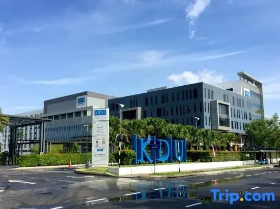 HIJAU Geniehome 2BR1studio Free 99mbps WIFI and Carpark at Utropolis Shah Alam - photo 7