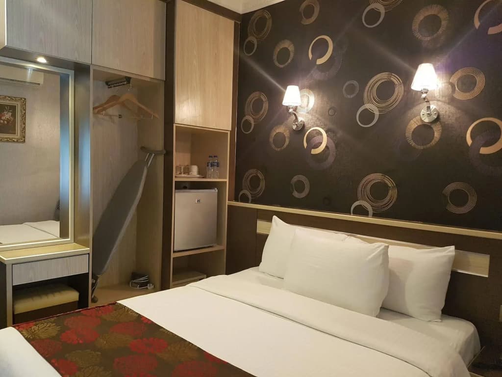 The Grand Orange World Hotel - photo 6