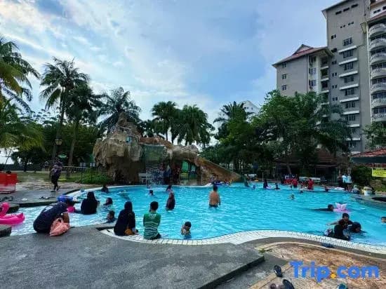 Beachfront Bliss with 3BR Sea View Glory Beach PD - photo 3