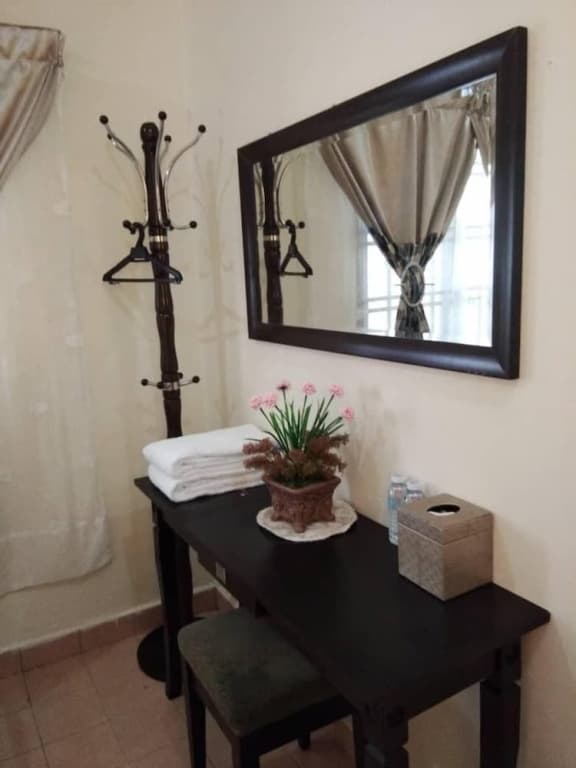 Aini's Guest House In Vista Amani Condo - photo 9