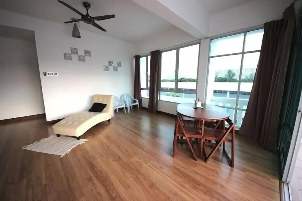 Felicia Home - photo 3