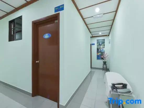Hotel O near Monas formerly Cideng Timur Residence - photo 8