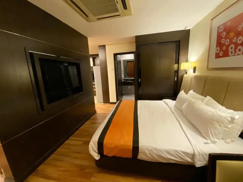 Grand Paragon Hotel Johor Bahru - photo 35