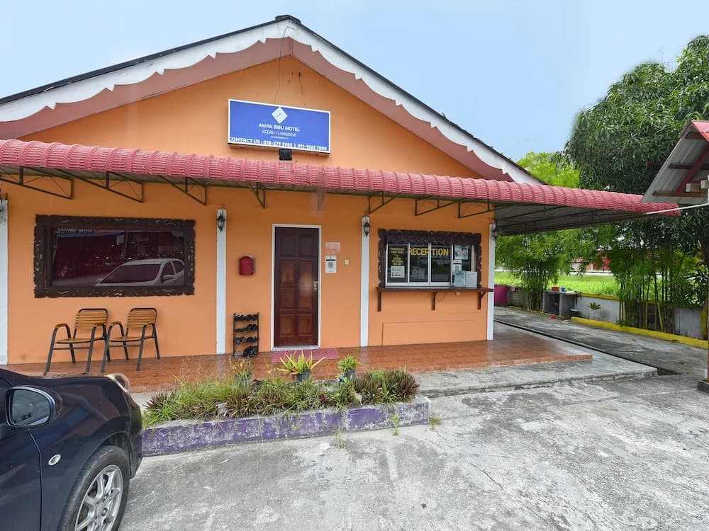 Hotel O Awan Biru Motel - photo 1