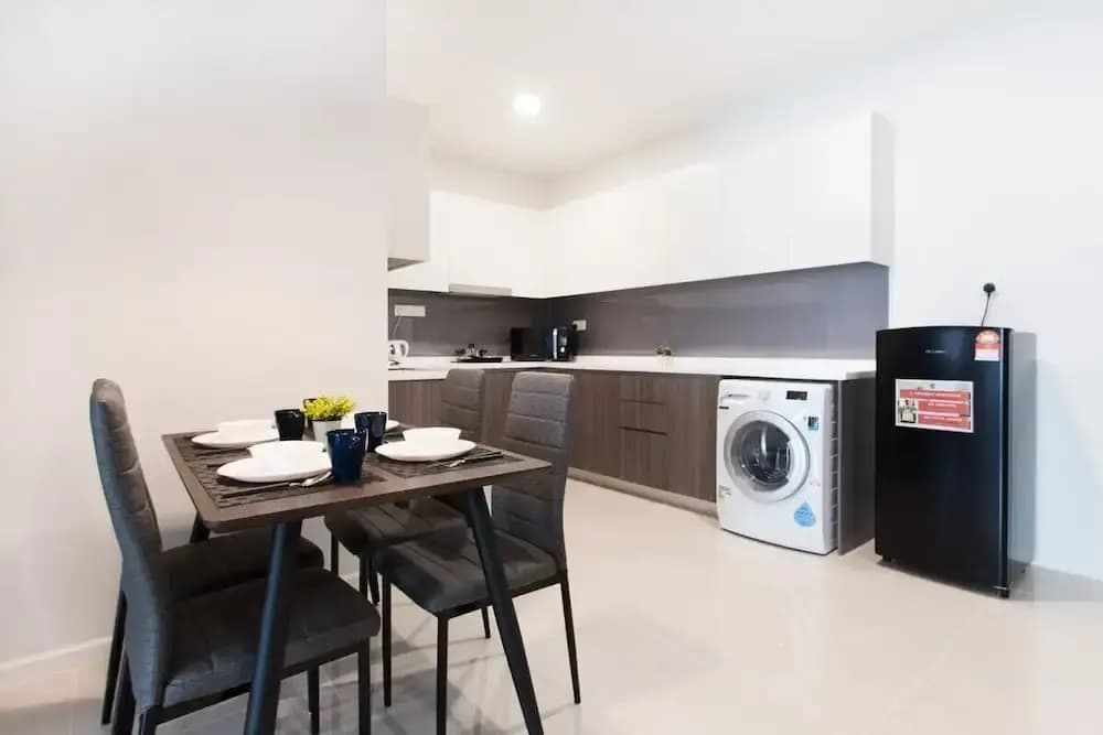 Modern, High Floor Suasana Suites 05 in JB - photo 24