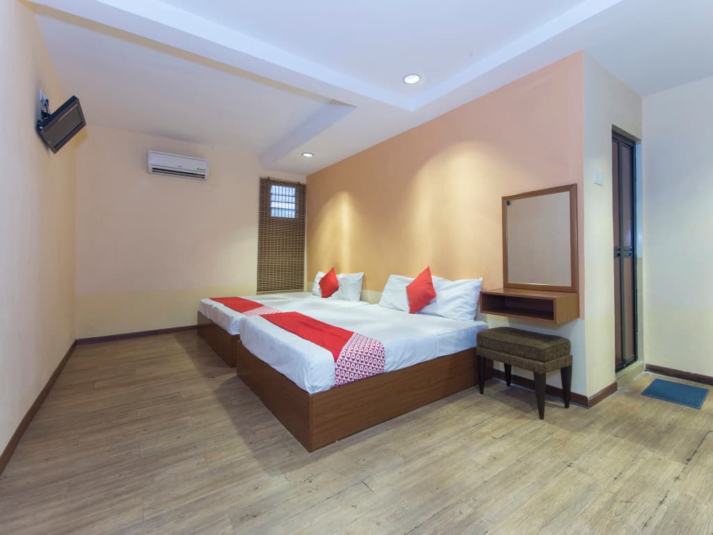 OYO 415 Straits Settlement Inn - photo 17