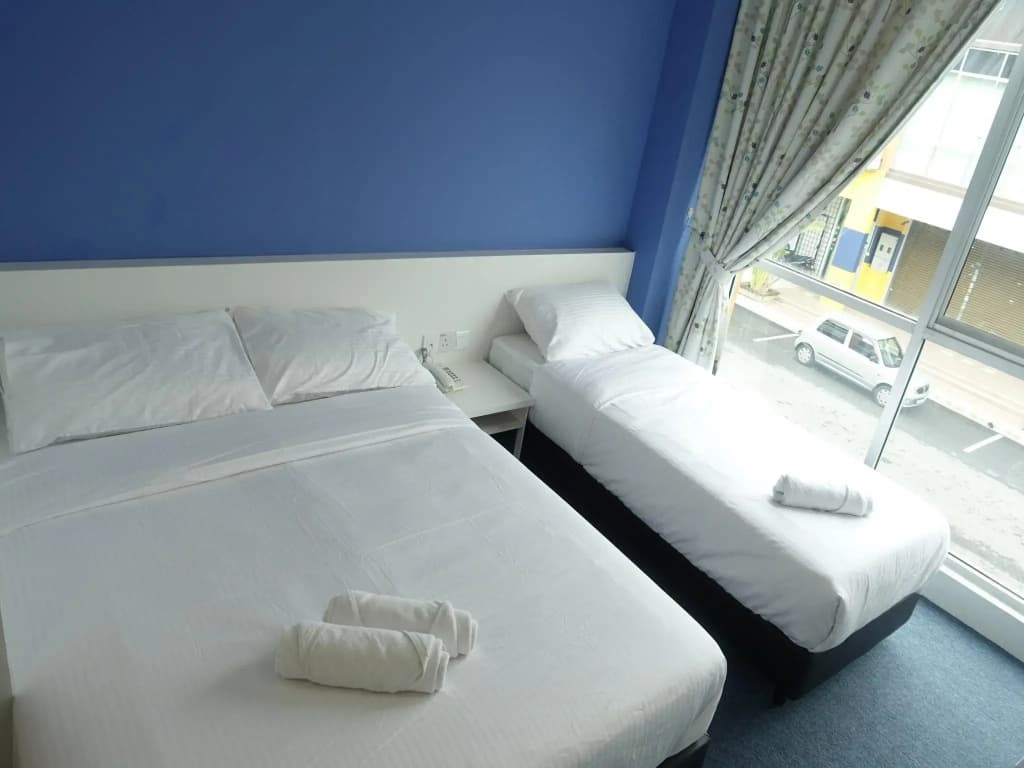 Lodge 10 Hotel - photo 5