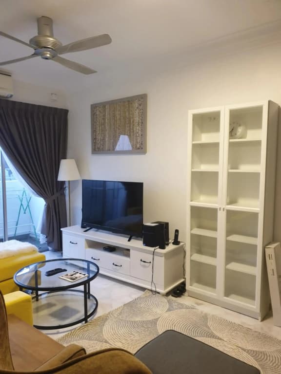 5-Bedroom Family Apartment - photo 1